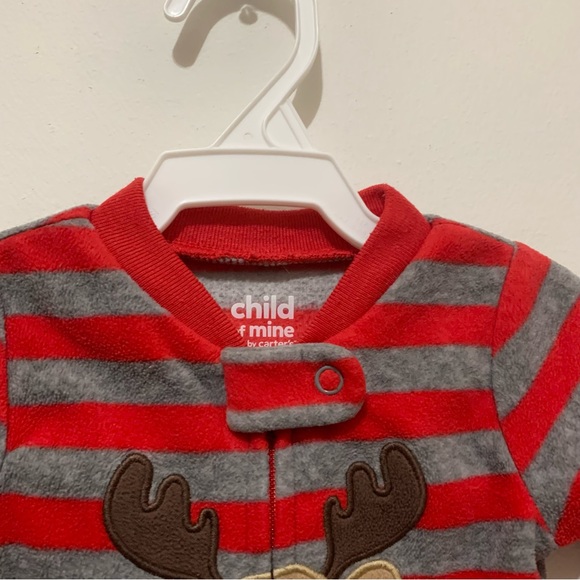 Carter’s🎀 Red Striped Reindeer Fleece Sleeper🎀 baby clothes winter pajamas - Picture 4 of 4